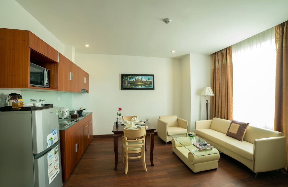 Phnom Penh Katari Hotel 52/73