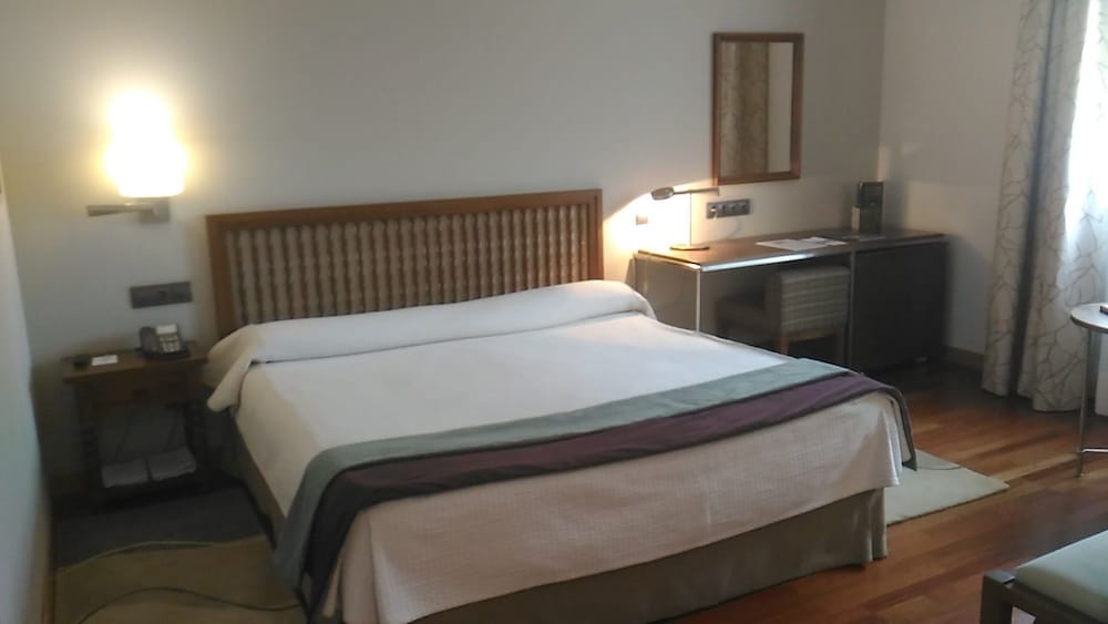 Parador De Villafranca Del Bierzo 14/45