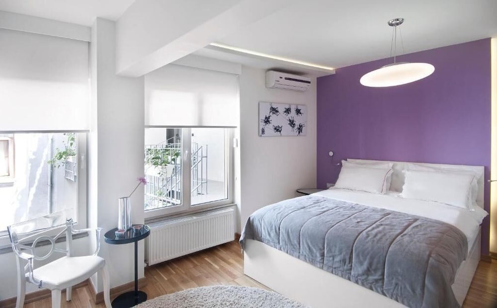 NURU ZIYA SUITES 17/82