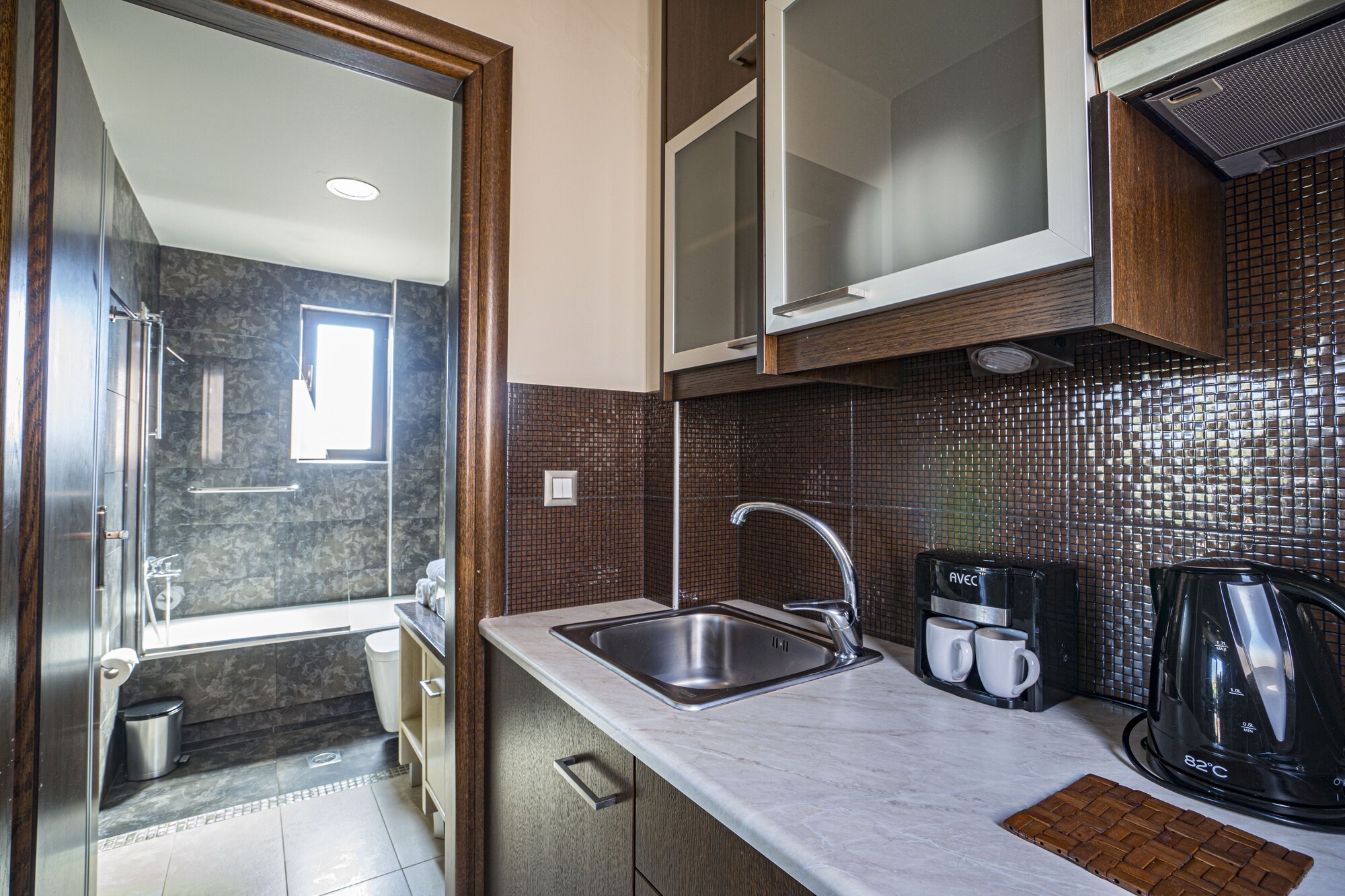 SEMI BASEMENT, APARTMENT