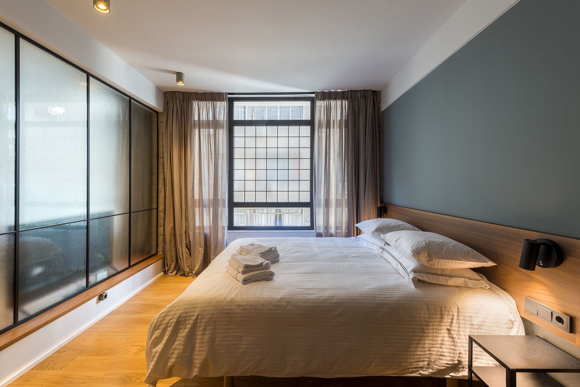 1 BEDROOM, SUPERIOR, APARTMENT, CITY VIEW