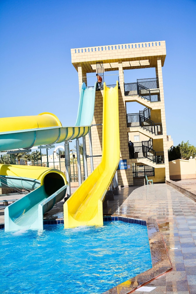 Golden Beach Resort 44/50
