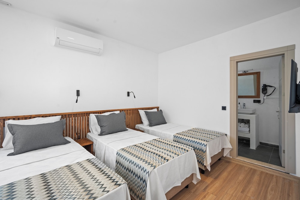 Costa Viva Bodrum 17/46