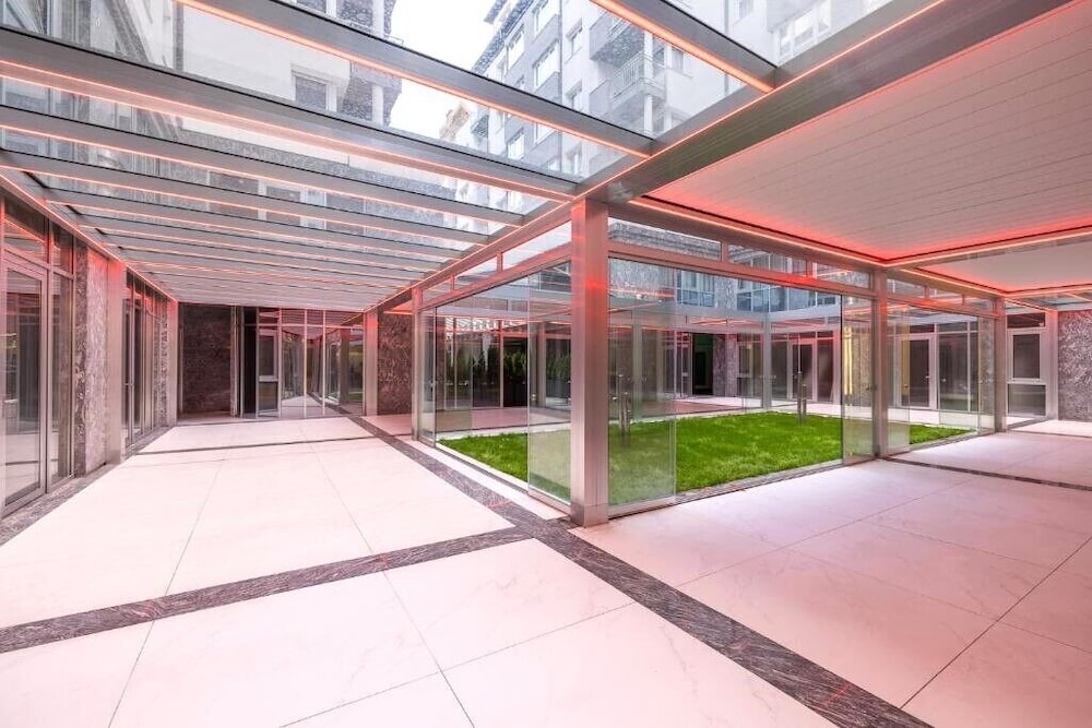 Silver Crown Hotel & Residence 43/50