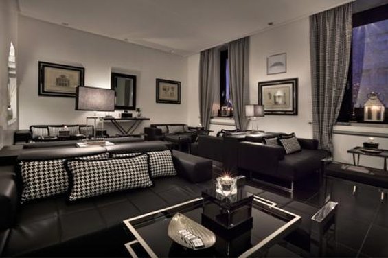 LHP Hotel Napoleon 48/64