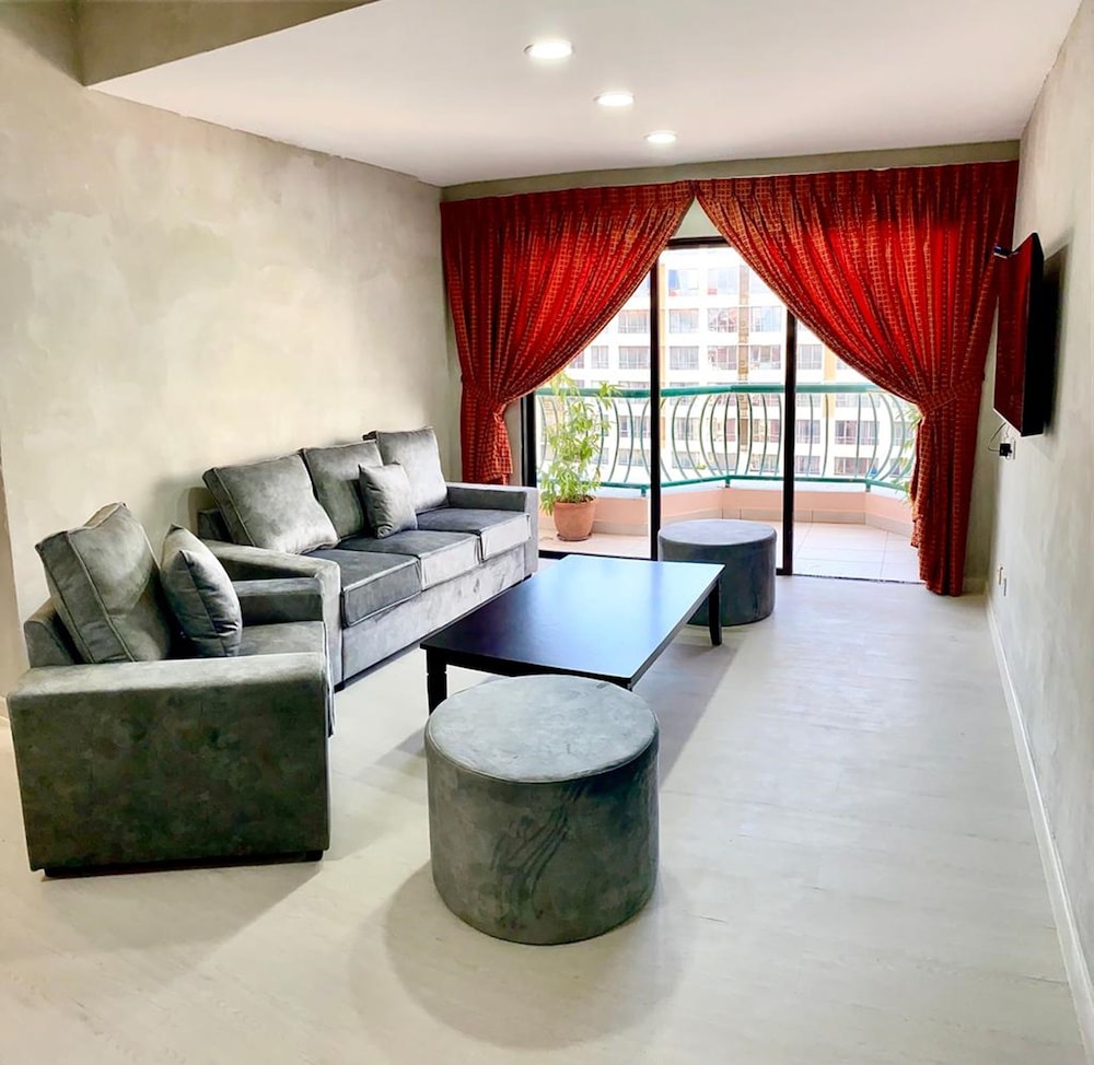 Promenade Service Apartments 52/72