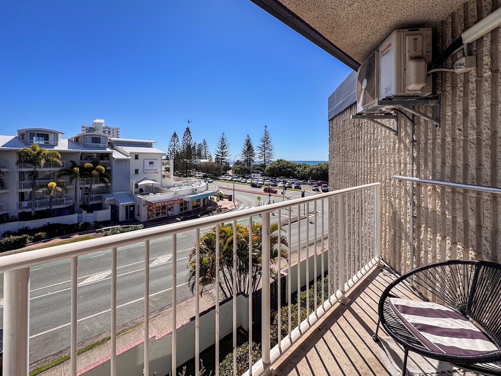 NORTHPOINT HOLIDAY APARTMENTS 37/61