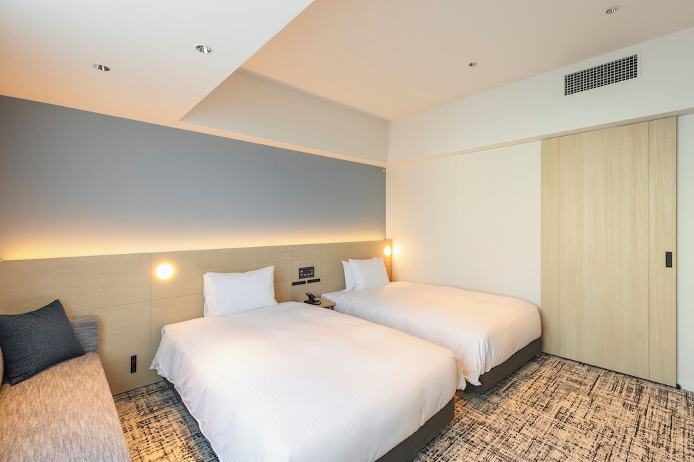 STANDARD, TWIN BEDS