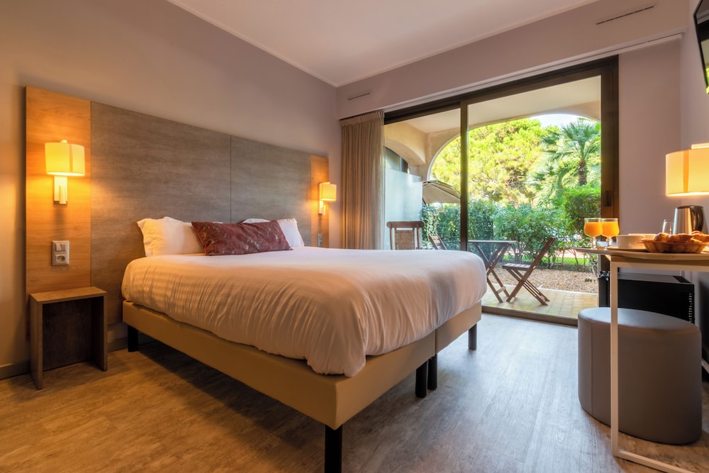 Bahia Hotel 20/50