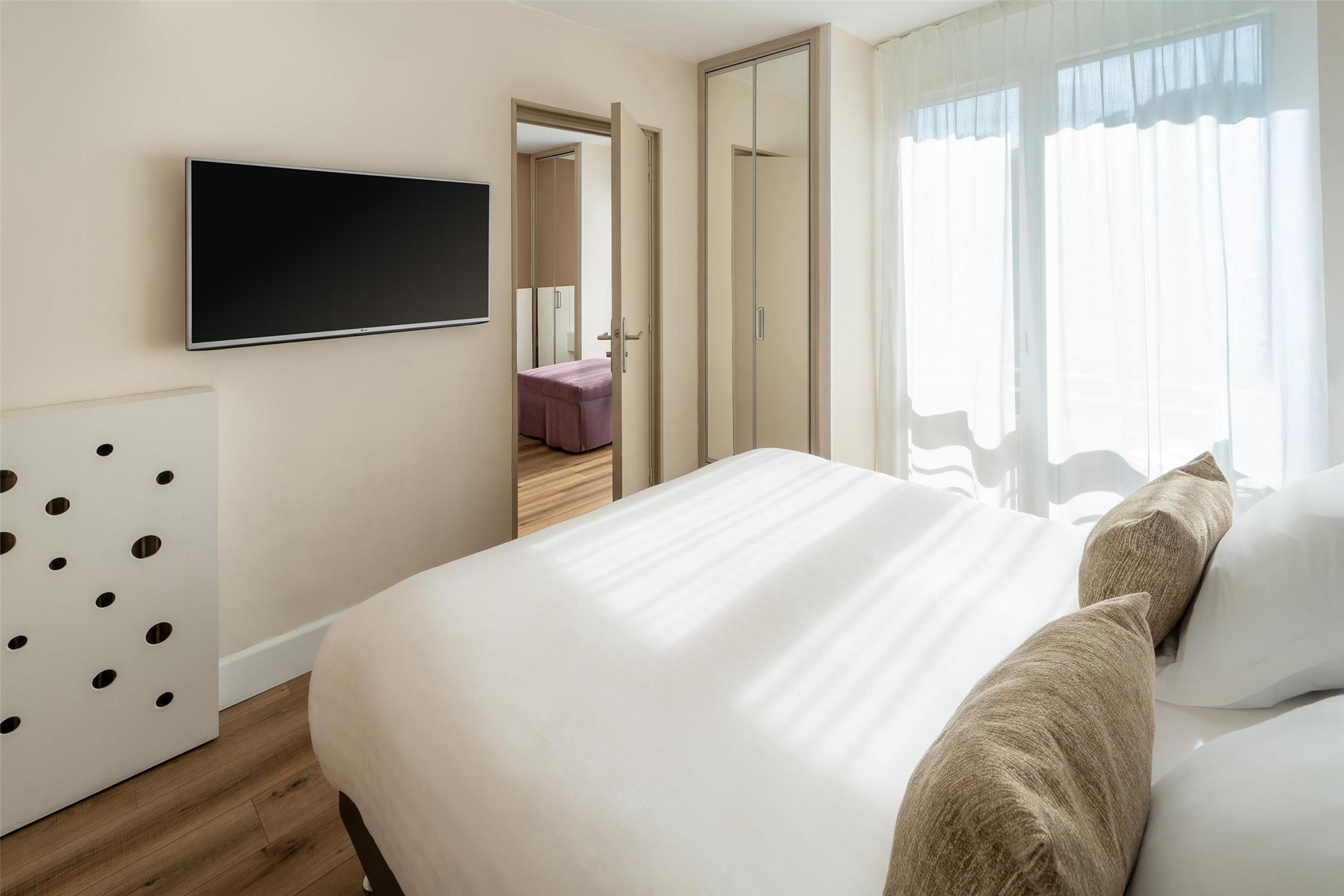 جناح جونيور بسرير كوين بشرفة مع أريكة، Best Western Plus La Rade 3/5