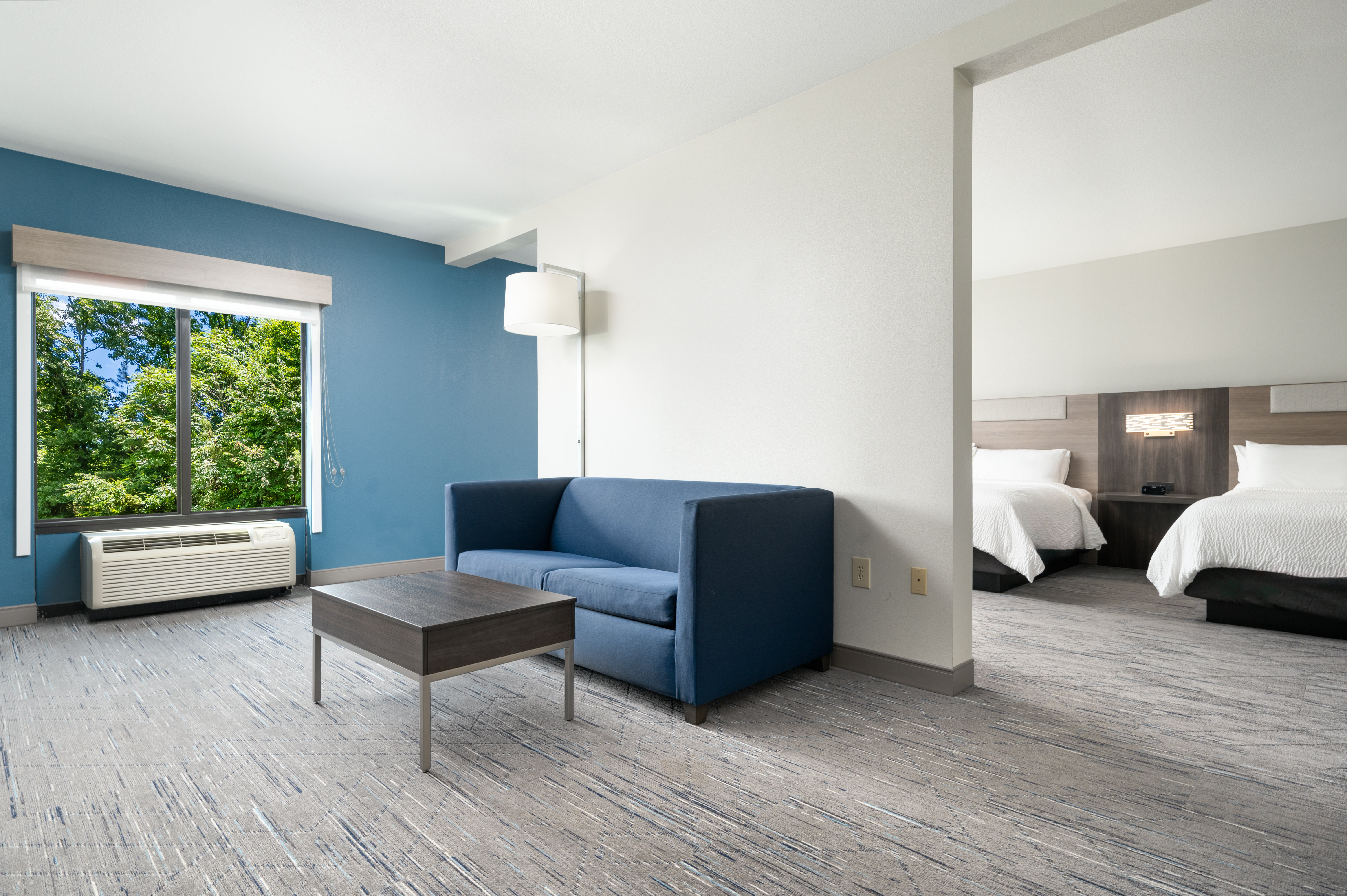 Holiday Inn Express Hotel Suites Newport South 32/79
