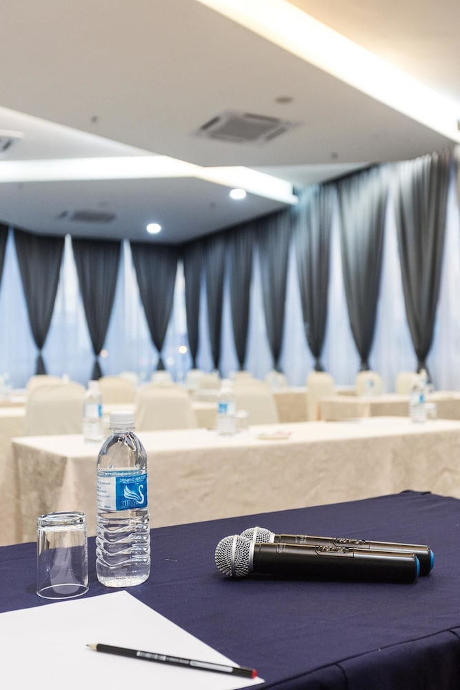 THE REED HOTEL MELAKA – Formerly E-Red Hotel Melaka 44/52
