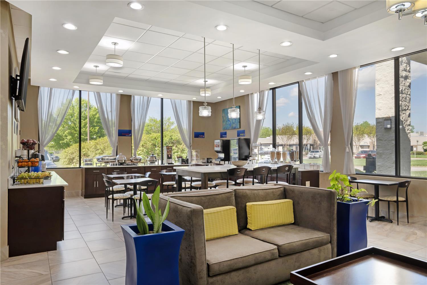 Best Western Inn & Suites Monroe 18/33