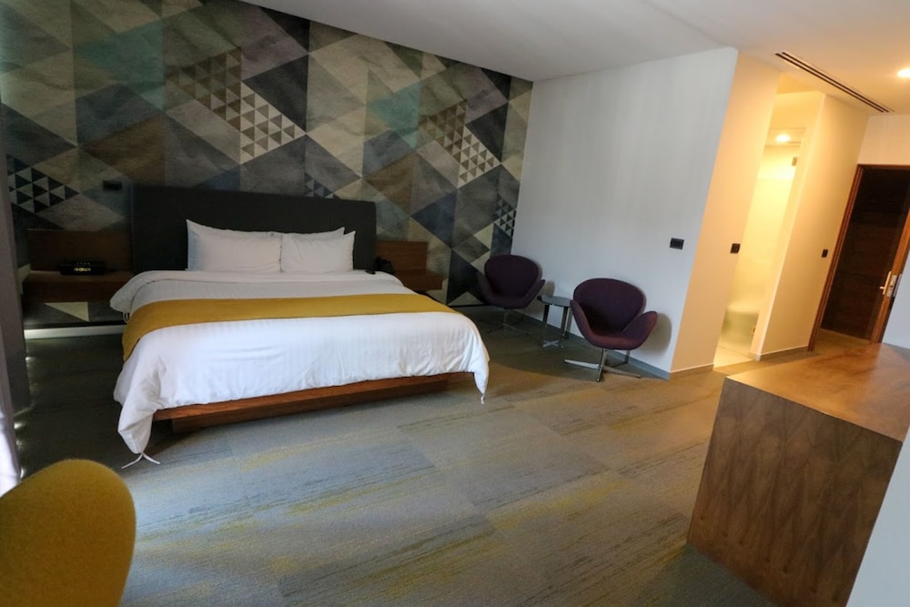 Hotel Belo Grand Morelia 24/55