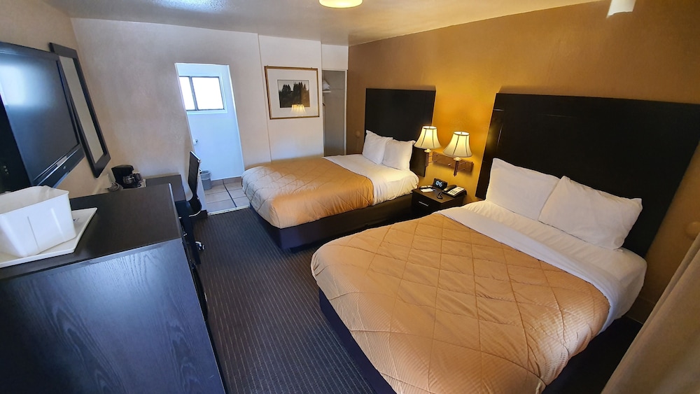 Rodeway Inn Downtown 8/31