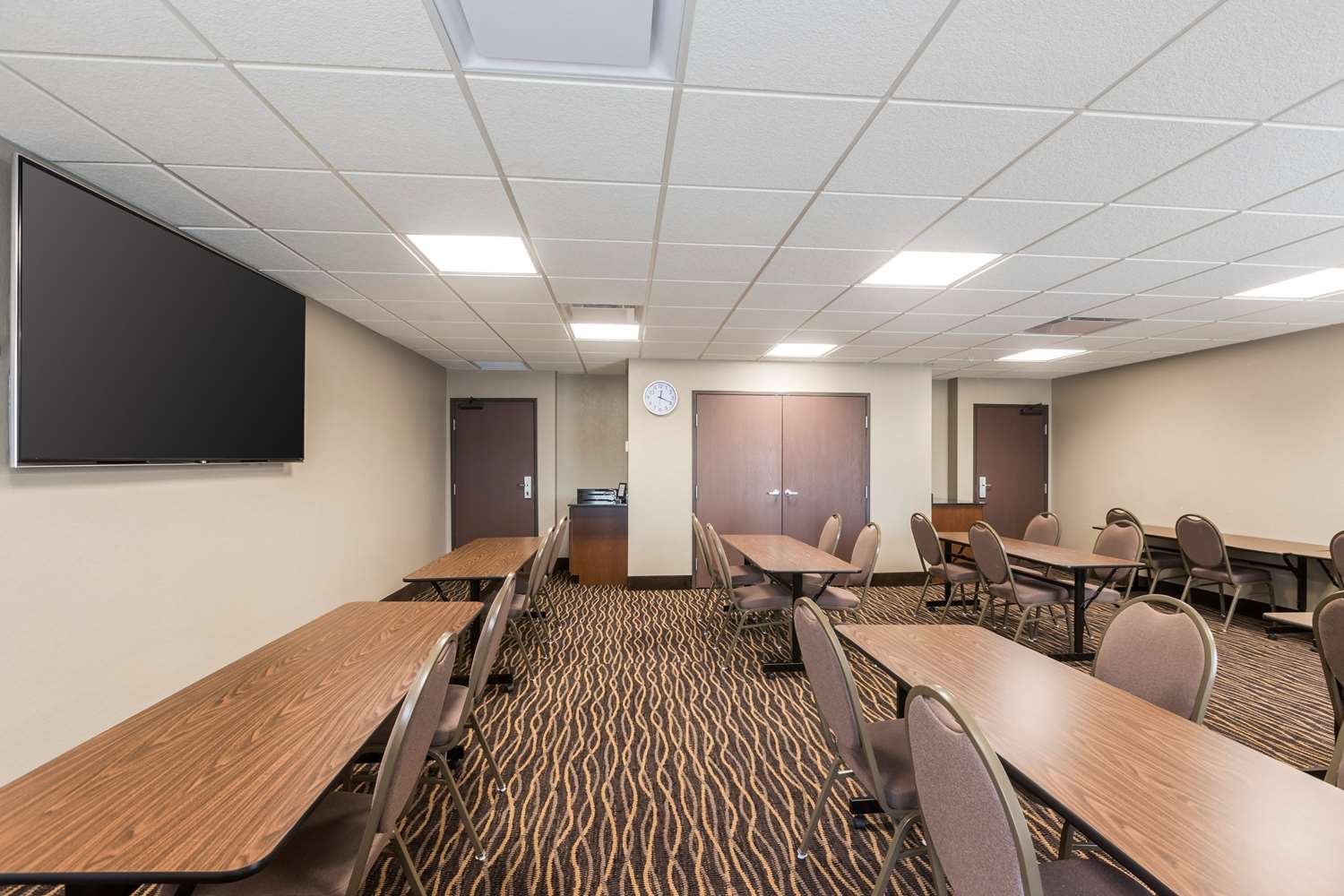 Sleep Inn & Suites West Des Moines near Jordan Creek 34/39