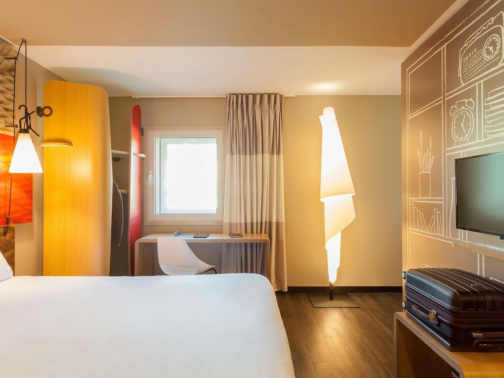 Ibis Lisboa Liberdade 18/45
