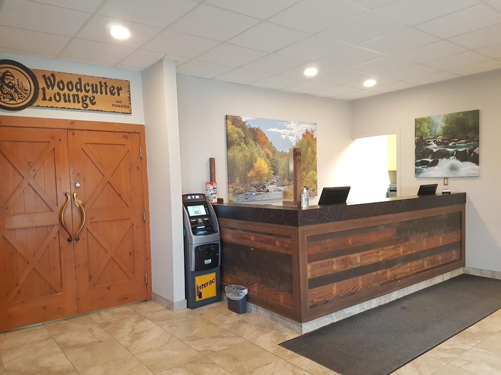 Twin Pine Inn & Suites 5/45