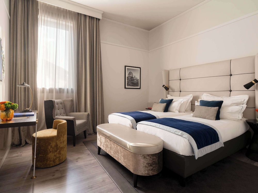 SUPERIOR, SINGLE BED