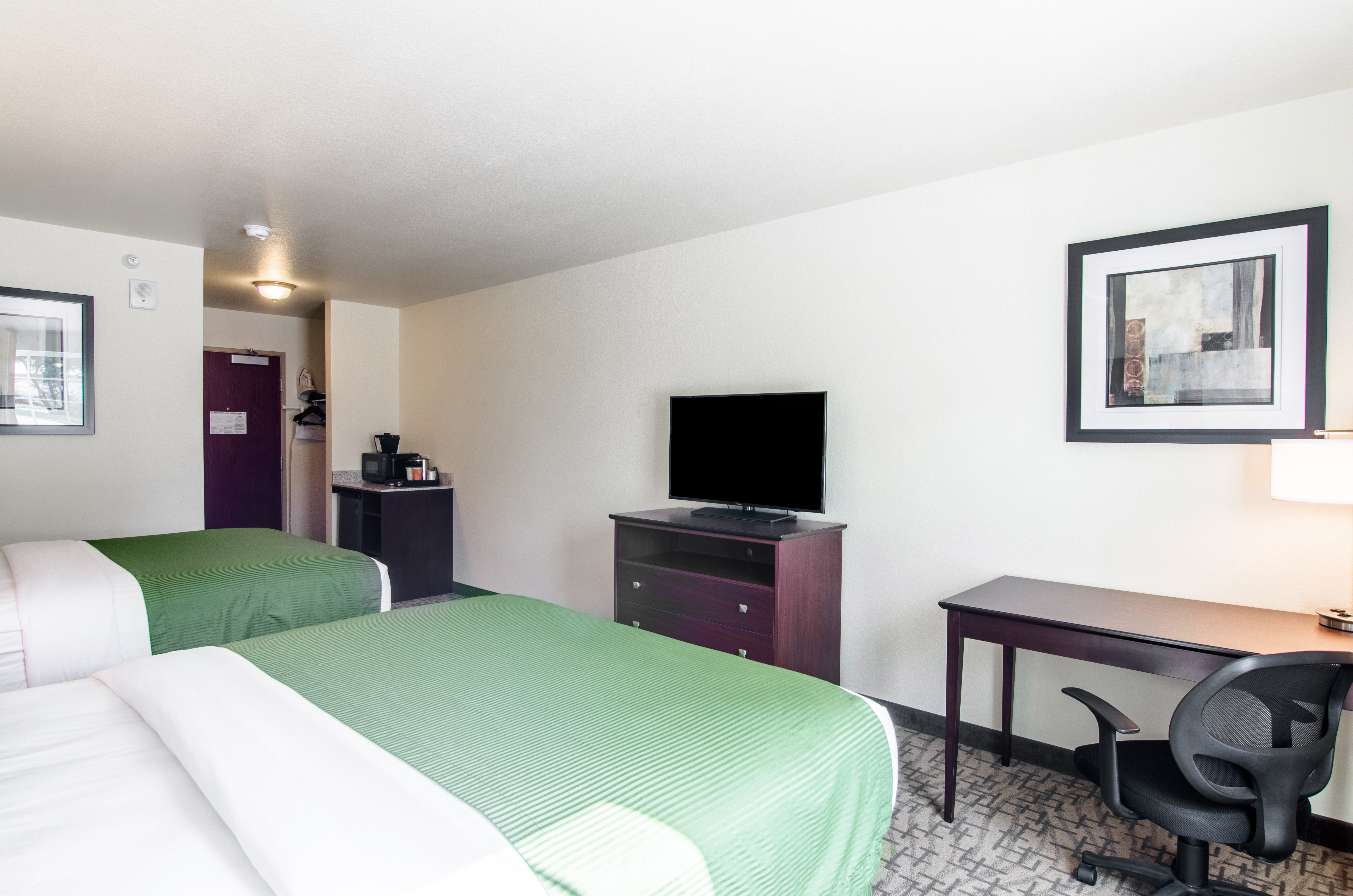 Cobblestone Inn & Suites - Guernsey 20/57