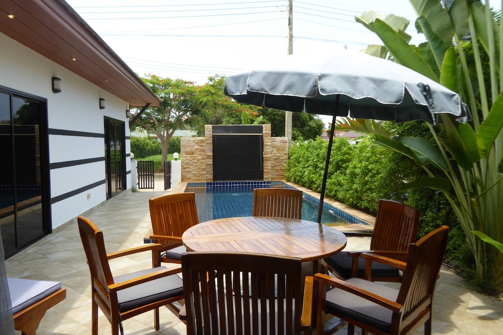 Tropicana Beach Villa At Vip Resort 32/50