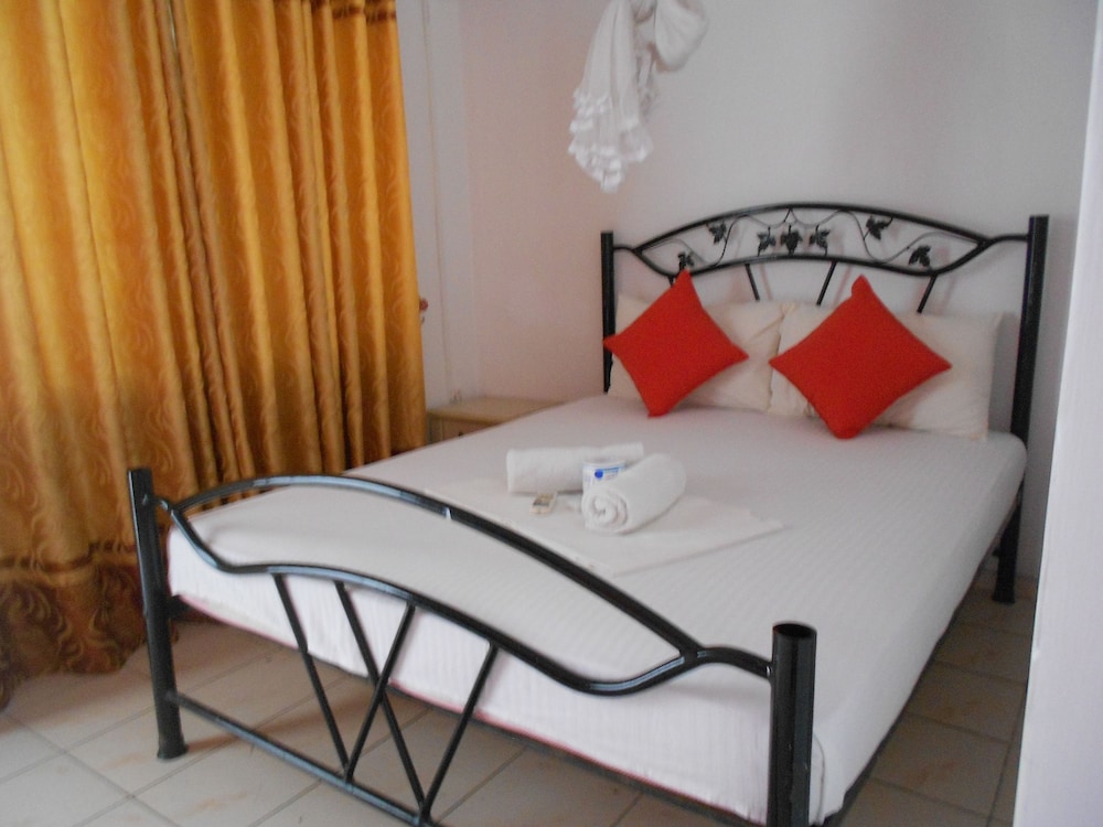 Shanith Guesthouse 18/50