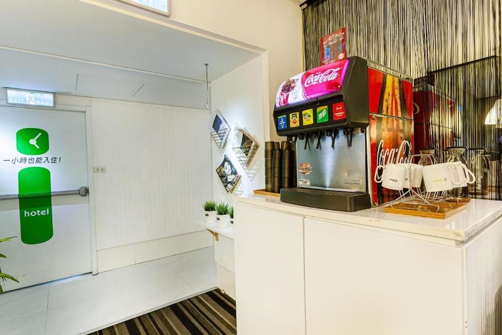 I Hotel 30/30