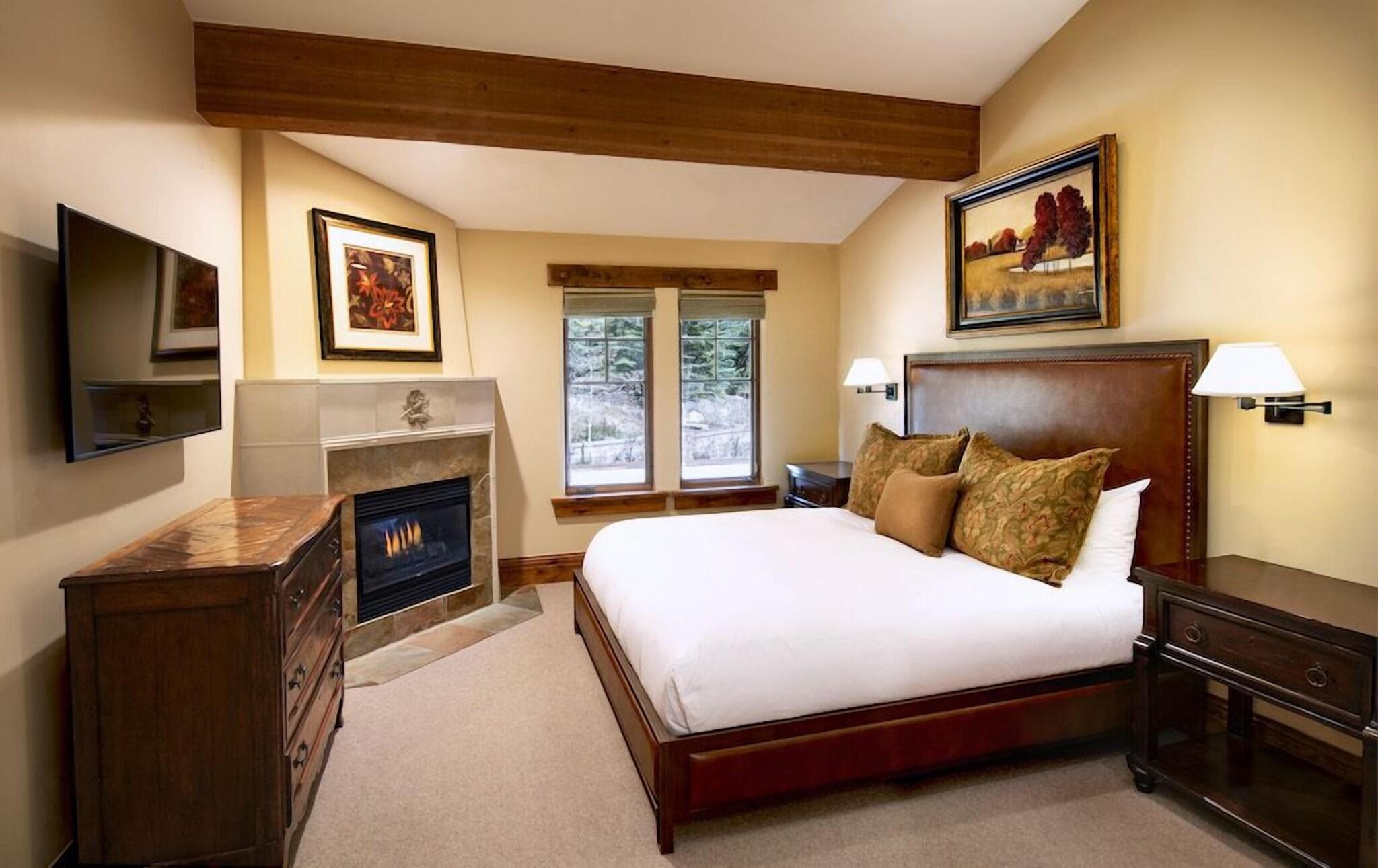 1 BEDROOM, DELUXE, SUITE, 2 QUEEN BEDS