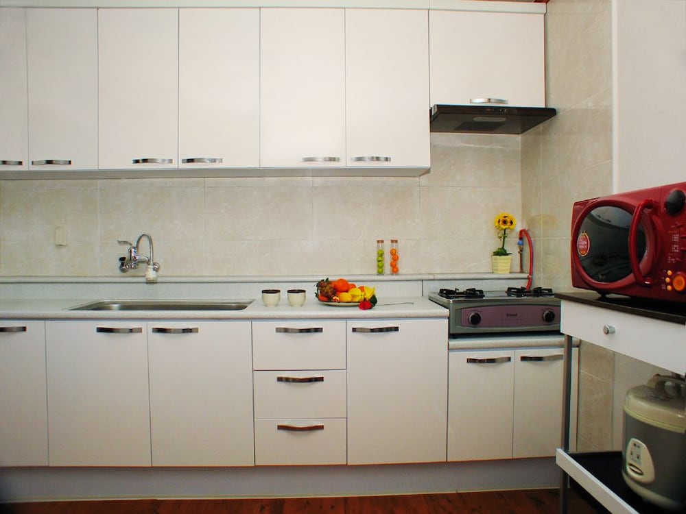 Jeju Feel House 50/50