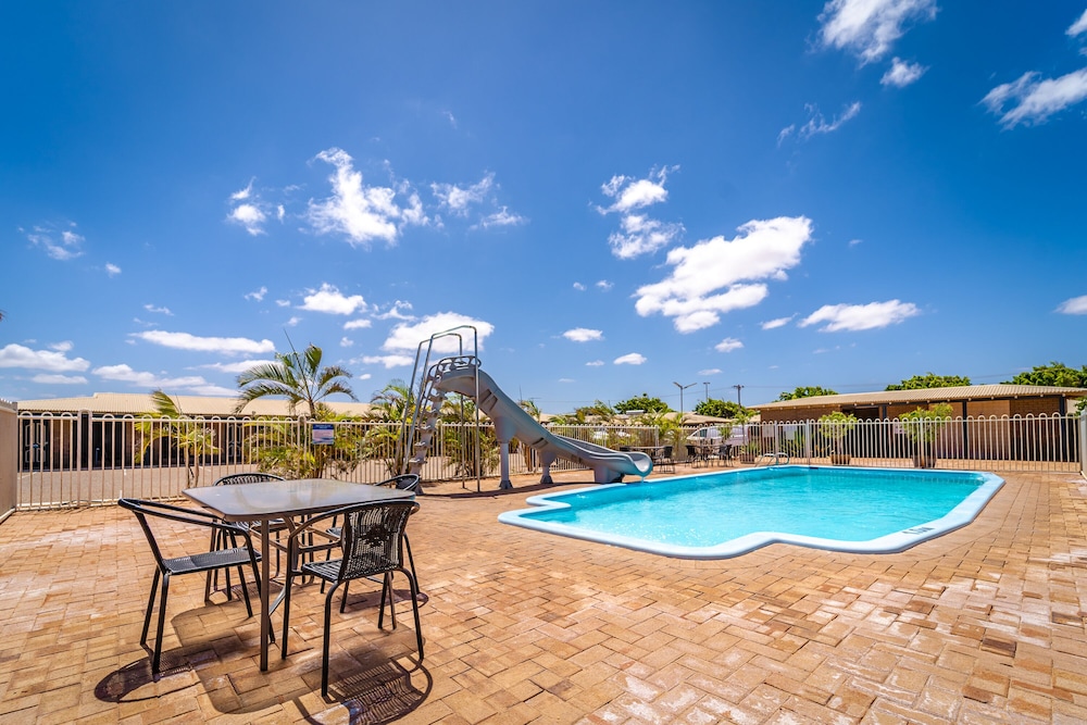 Carnarvon Motel 4/60
