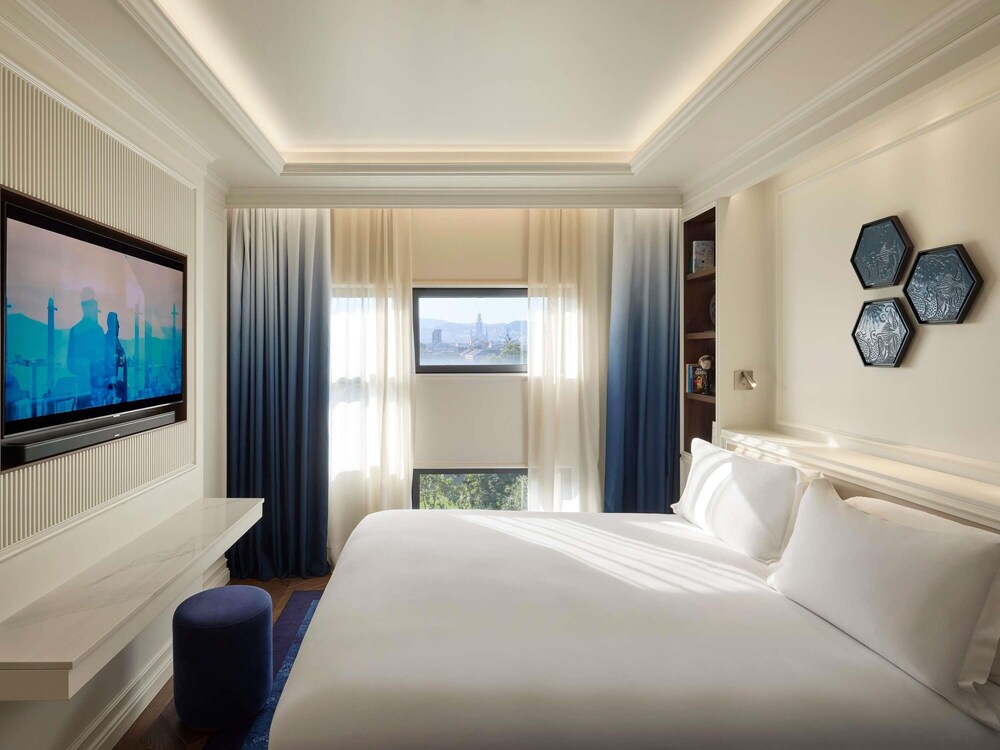Sofitel Barcelona Skipper 22/74