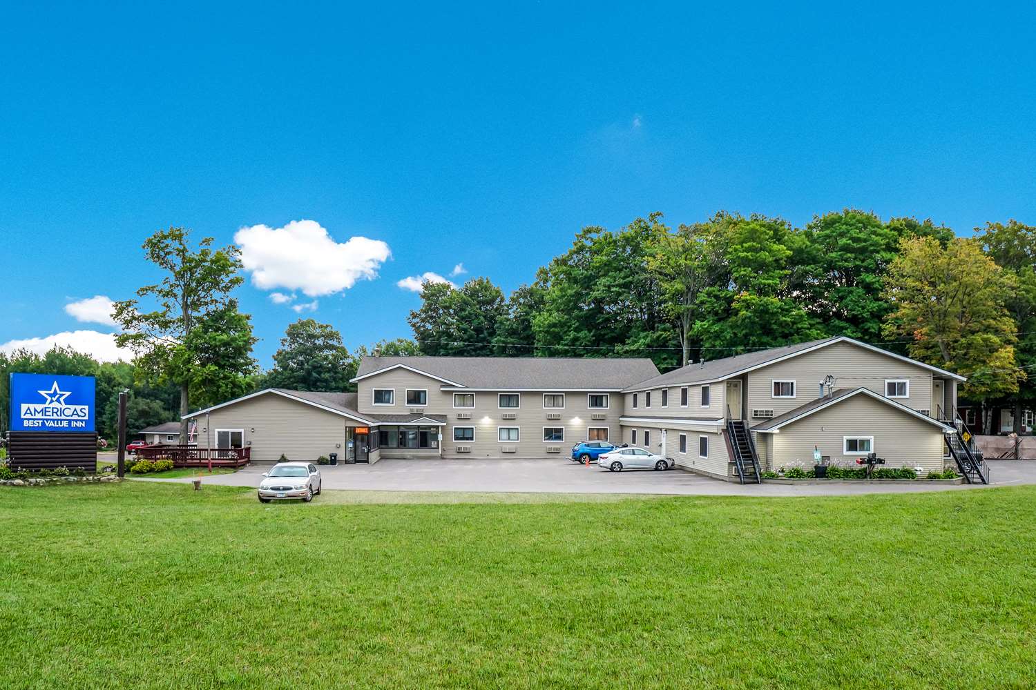 Americas Best Value Inn Marquette 43/46