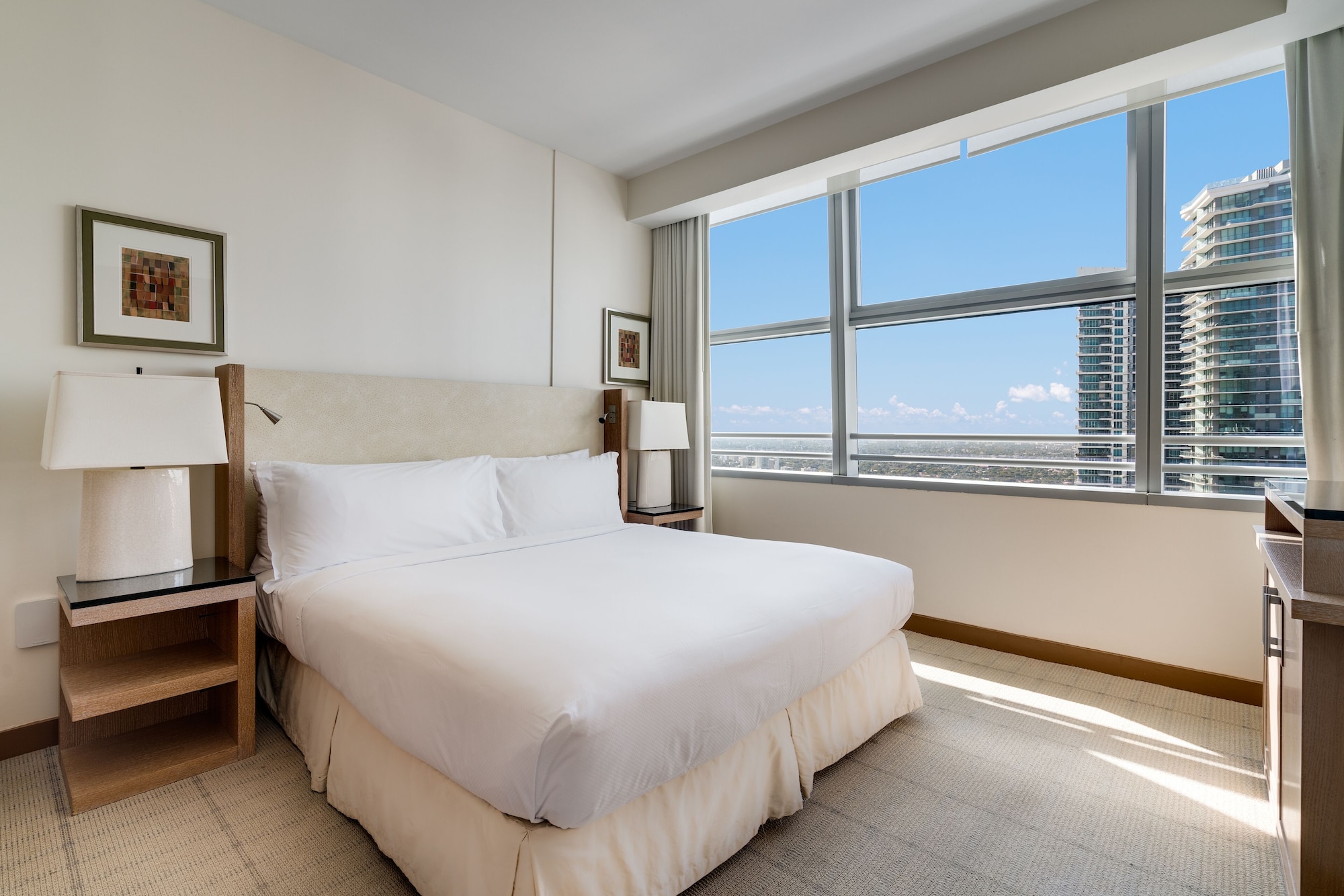 Suite, 2 King Beds, Bay View