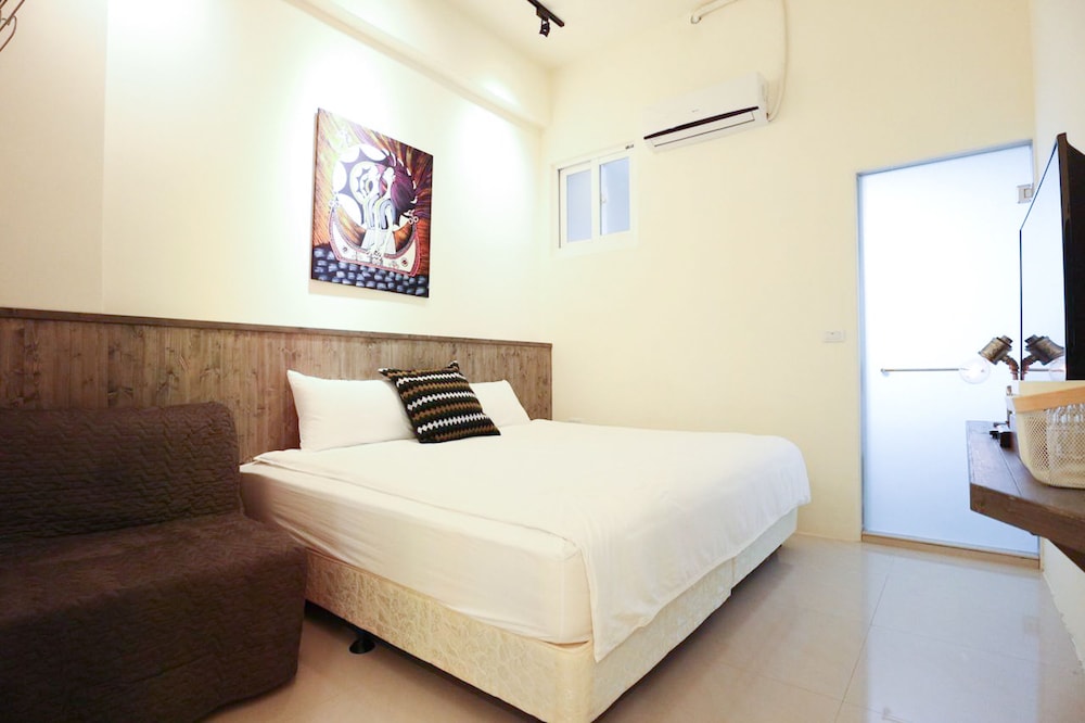 Cozy Green Guest House 9/49