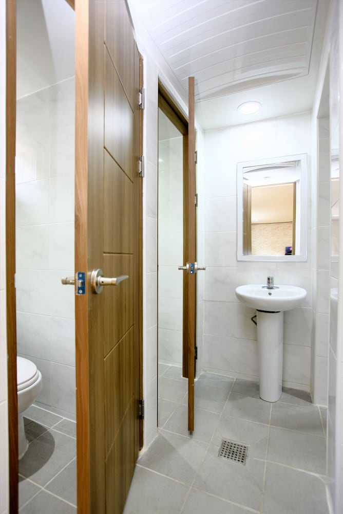 Traum Hotel &amp; Condo 20/55