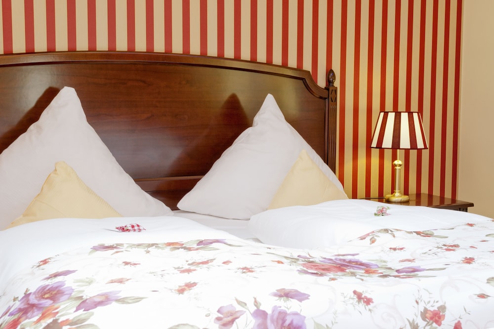 Hotel Villa Monte Vino 25/50