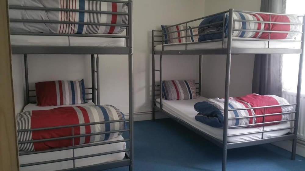 The Queens Hostel 3/21
