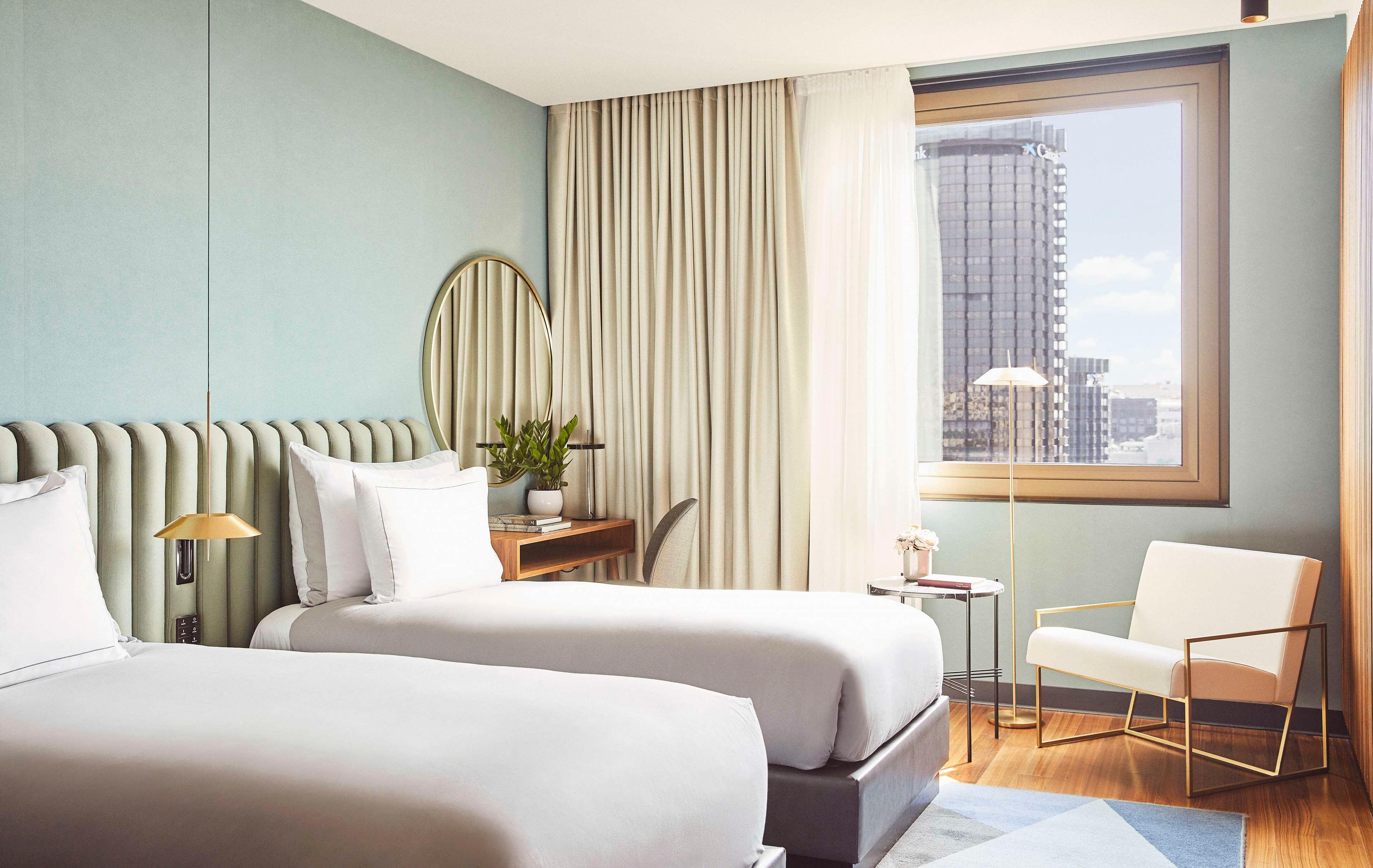 غرفة قياسية بسرير مزدوج، Grand Hyatt Barcelona 2/5