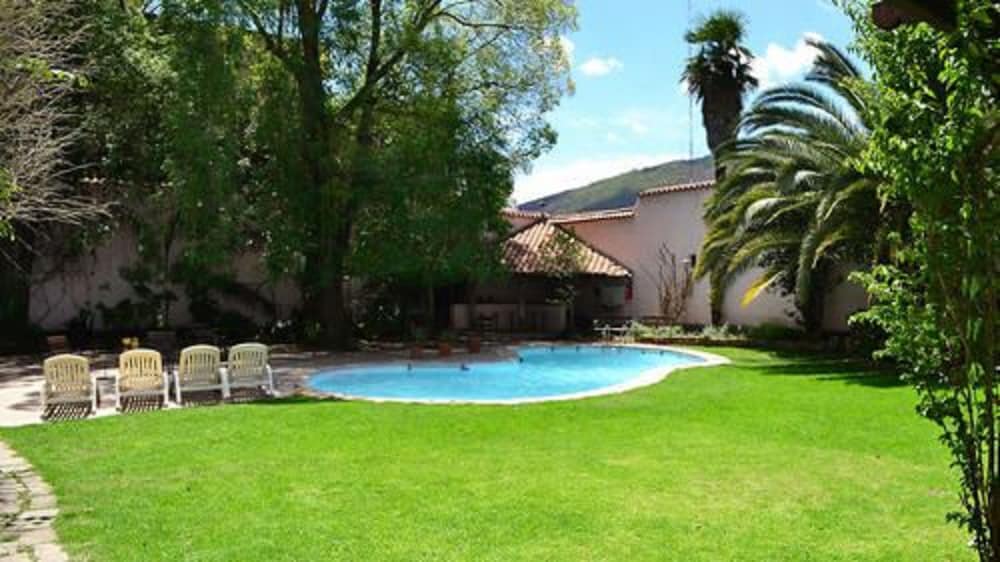 Salta Hotel 42/50