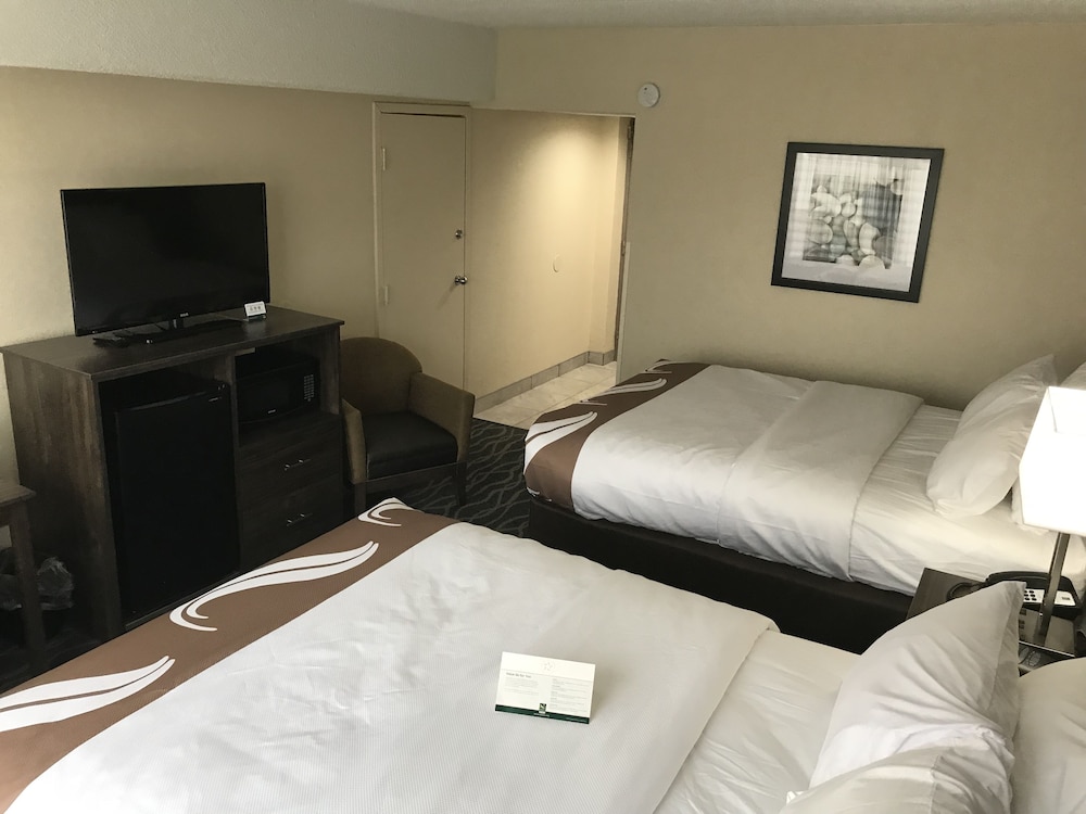 Quality Inn And Conference Center Richmond, IN 11/29