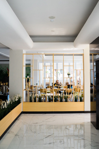 Kamari Hotel Ambon 7/11