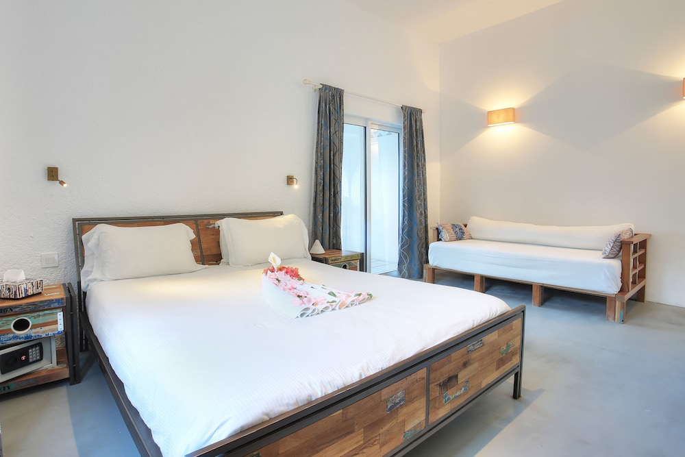 Esprit Libre Restaurant and Guest House 13/53