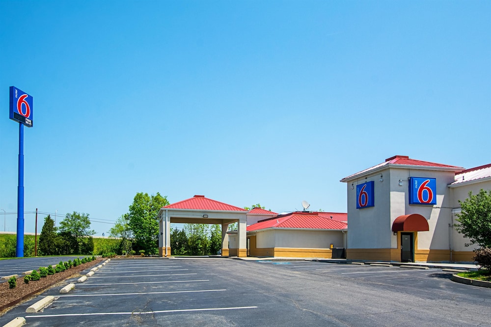 Motel6 Shepherdsville, KY - Louisville South image