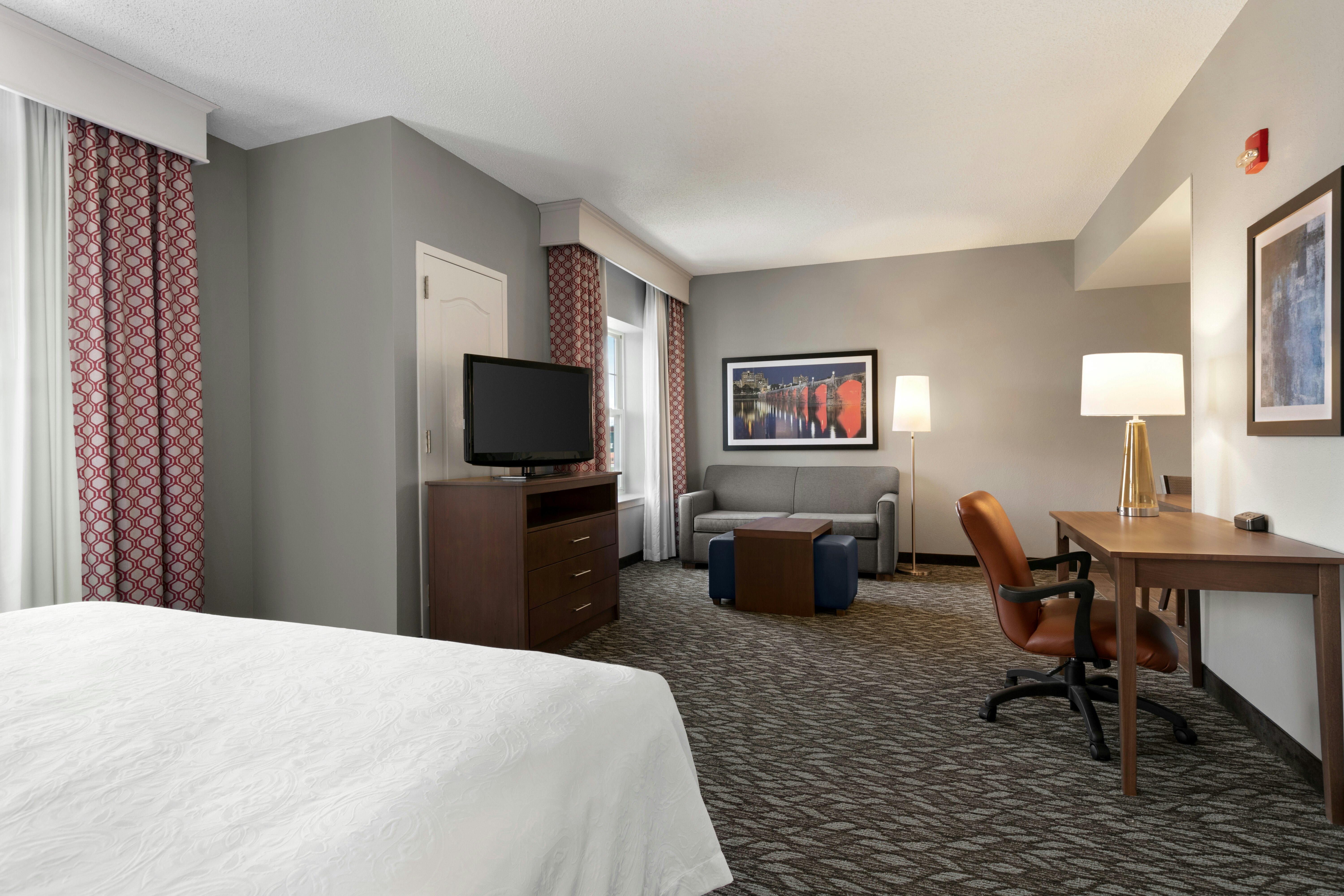 STUDIO, KING BED, ACCESSIBLE