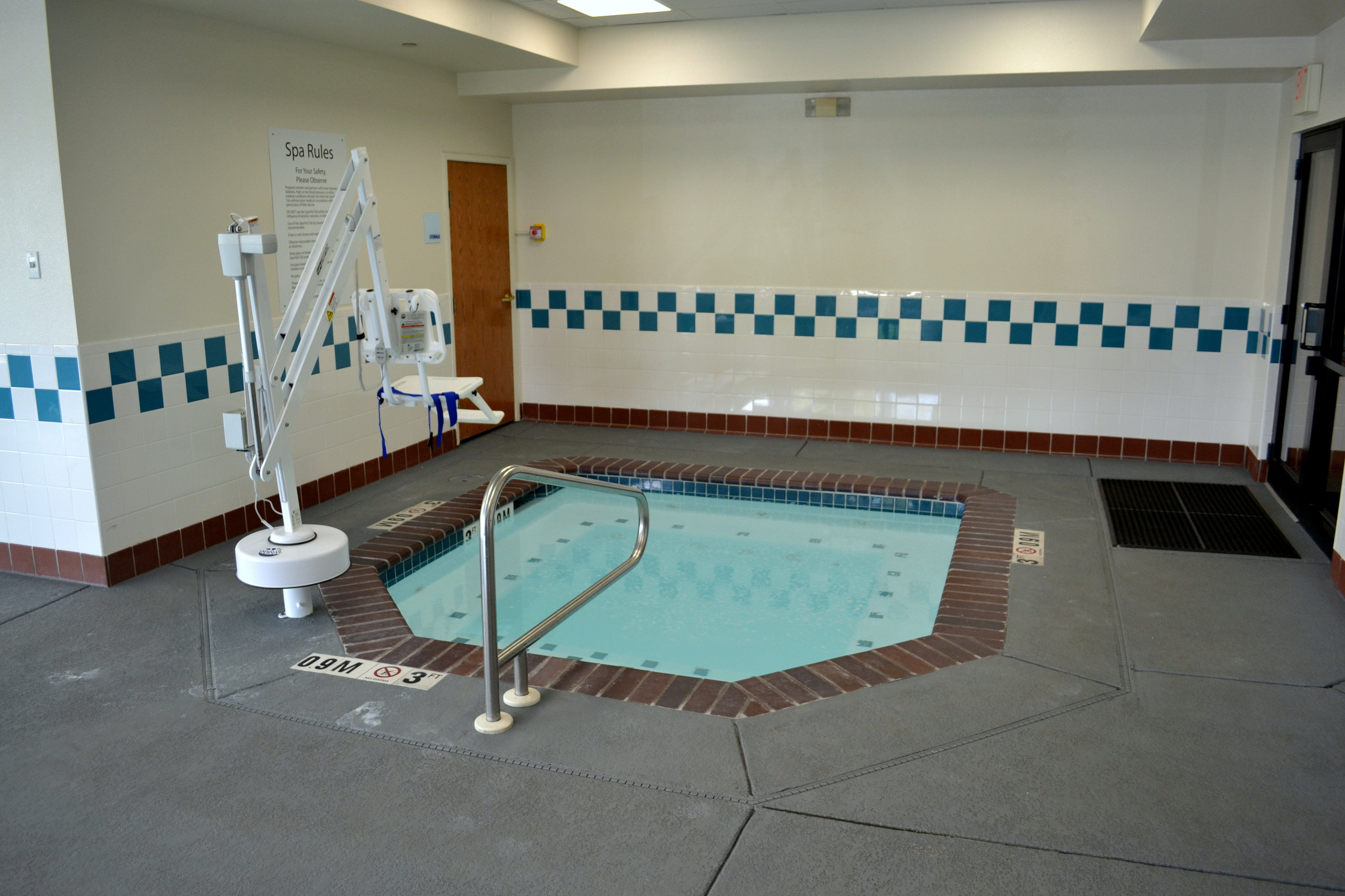HOLIDAY INN EXPRESS HOTEL AND SUITES BOZEMAN WEST 38/75
