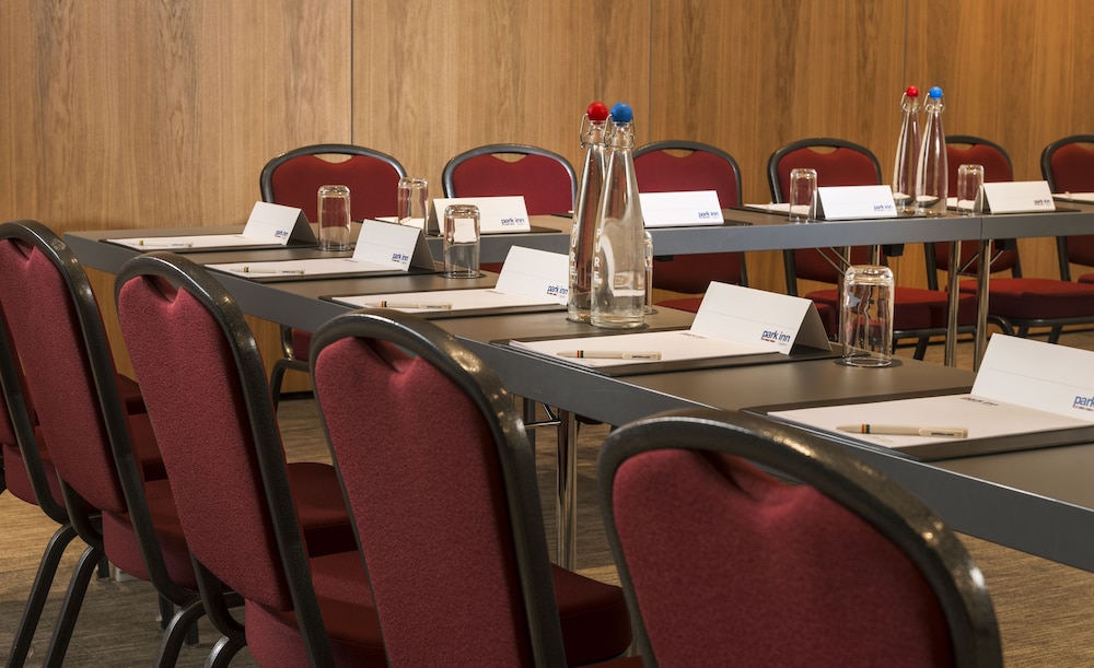 Park Inn by Radisson Aberdeen 54/62