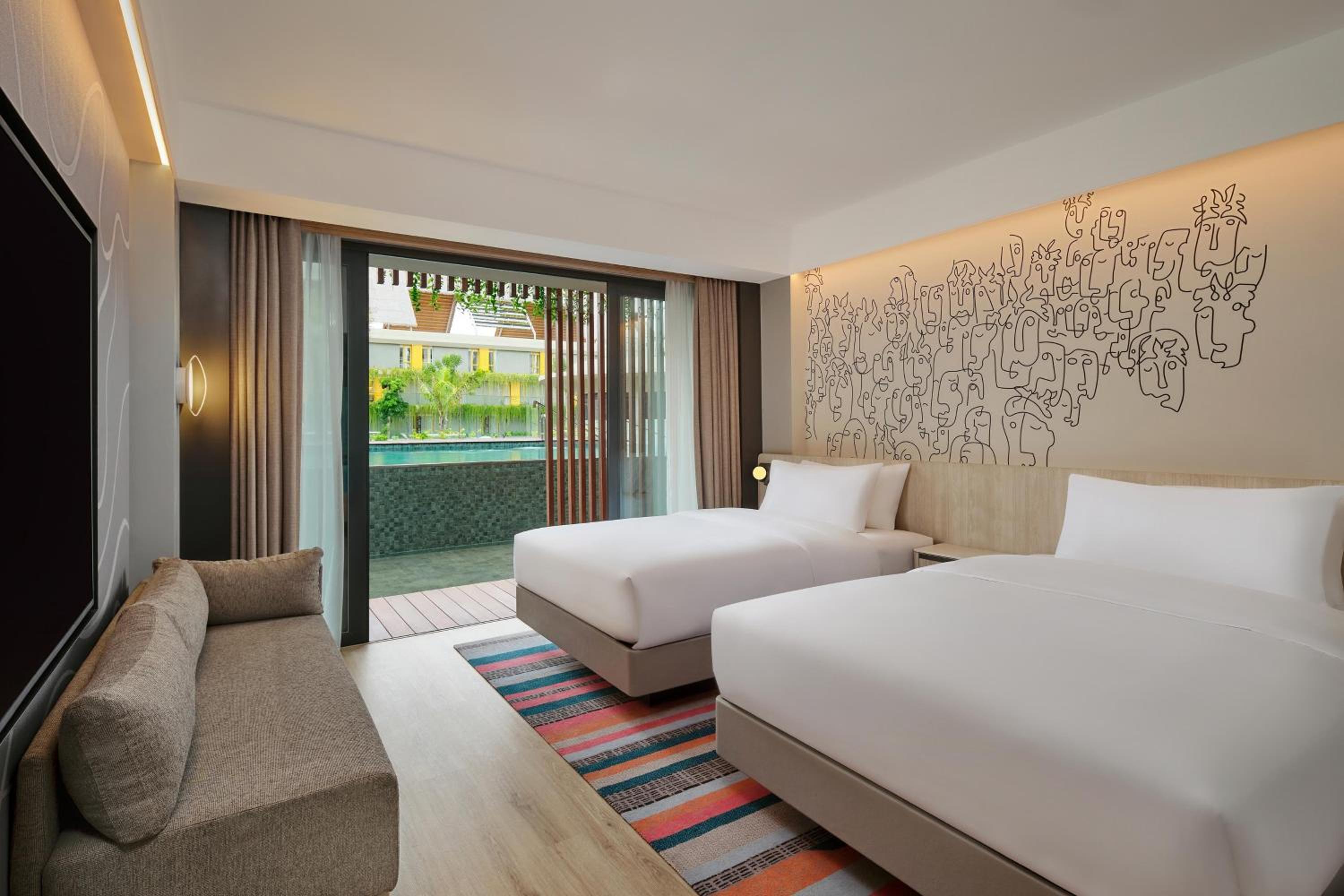 Aloft, 2 Double Beds, Pool Terrace
