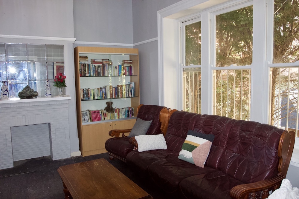 Carnarvon Lodge Kirribilli, Sydney 30/40