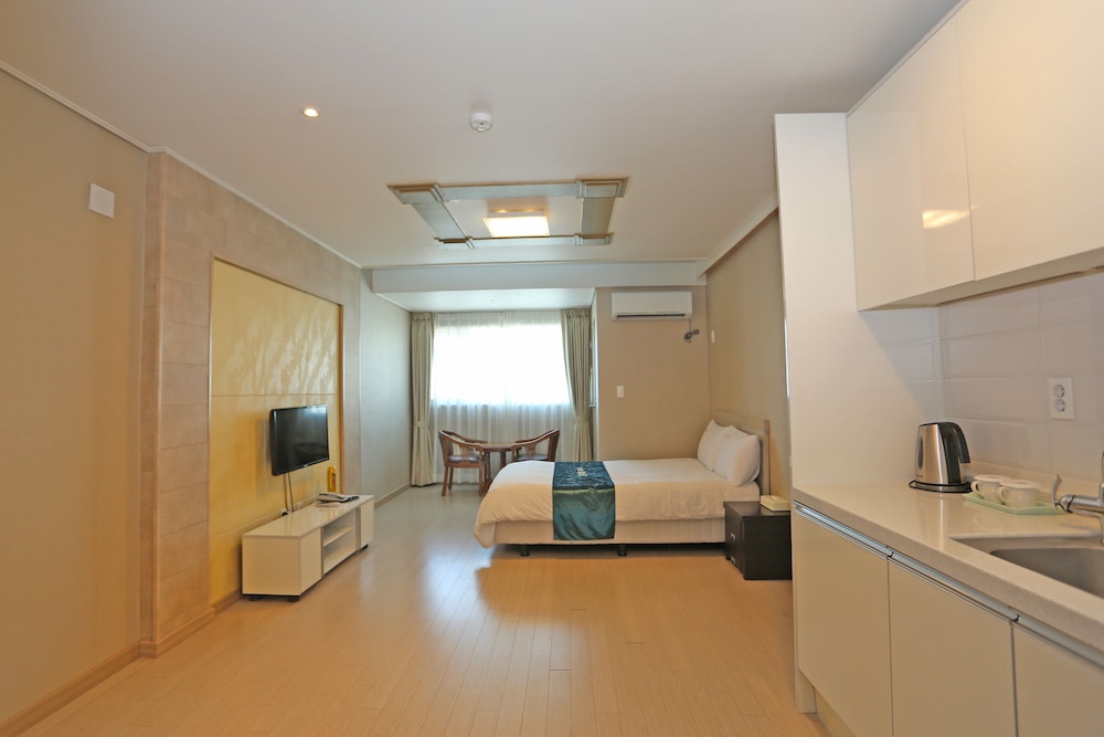 Hotel Joy 30/49
