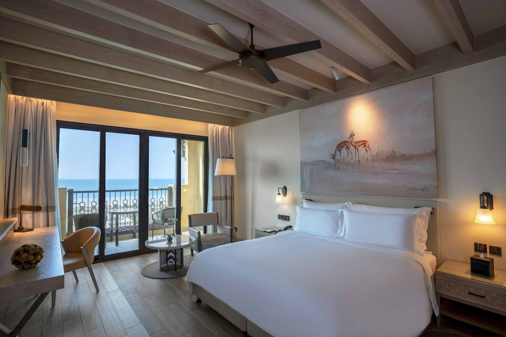1 BEDROOM, SUITE, SEA VIEW, BALCONY